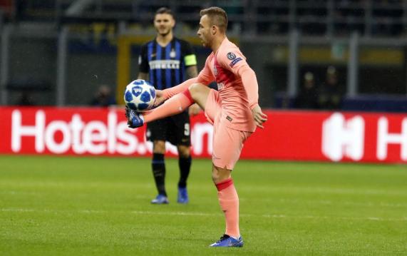 LIGA DOS CAMPEÕES: Brasileiro marca, Barça empata com a Inter e garante classificação