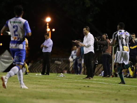 Série B: Argel Fucks divide má campanha entre todos no Coritiba