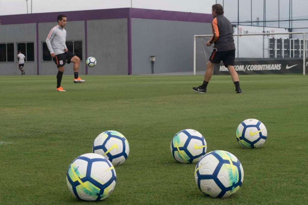 Corinthians firma parceria com a NBA e quer colocar 'cadeiras premium' no gramado