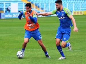 Série B: Adversários, Avaí e Fortaleza têm retrospecto equilibrado