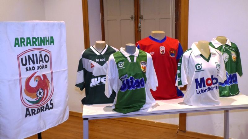 Exposição do União São João de Araras segue aberta até sexta na Casa da Memória