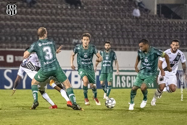 No primeiro turno, o Juventude venceu a Ponte Preta, por 1 a 0, no Alfredo Jaconi