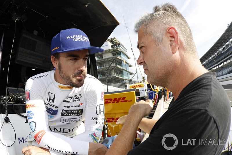 Fórmula Indy: Gil de Ferran revela que Fernando Alonso pede dicas