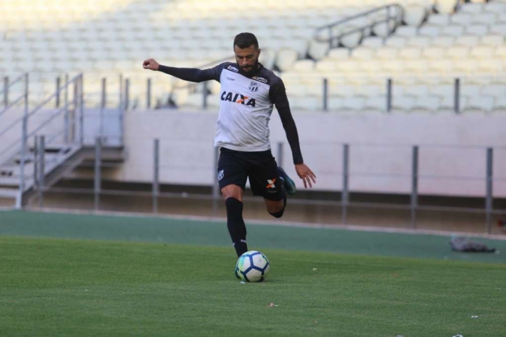 Ceará treinou para enfrentar o Inter - Kalyne Lima/cearasc.com