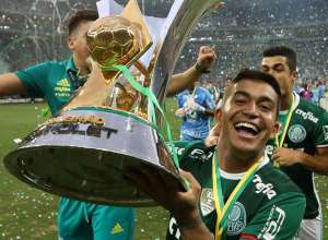 Palmeiras aposta na experiência de 11 campeões para manter liderança