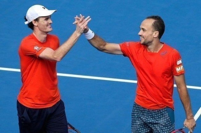 Tênis: Bruno Soares e Jamie Murray vencem em estreia no ATP Finals