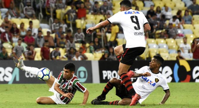 Fluminense atacou bastante, porém, não conseguiu superar o bloqueio defensivo do Sport