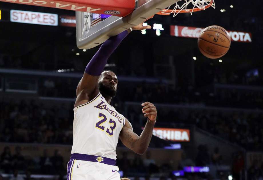 Basquete: LeBron lidera Lakers diante do Atlanta Hawks e soma vitória 768 na carreira