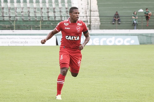 Alan Mineiro estava inspirado na sexta-feira. (Foto: Divulgação / Vila Nova)