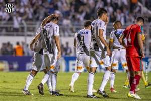 Ponte Preta x Coritiba - Macáquina vai entrar pela primeira vez no G4?