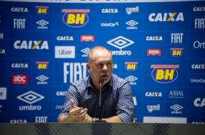 Por tratamento de pele, treinador desfalca time do Brasileirão nas próximas rodadas