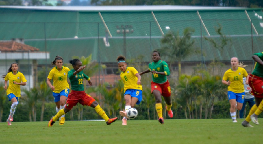 Seleção brasileira feminina ensina e aprende com africanas sub-17