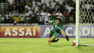 Após não renovar com o São Bento, goleiro negocia com o Botafogo-SP