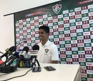 Igor Julião celebra momento e espera nova chance pelo Flu contra o Palmeiras