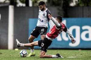 Após tropeço, Gabriel promete que Santos 'lutará até o fim' pela Libertadores