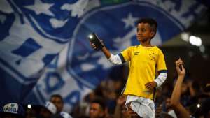 Por melhor rendimento e premiação, Cruzeiro busca vitória contra Corinthians