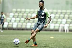 Wesley espera grande jogo do América-MG contra Internacional em decisão