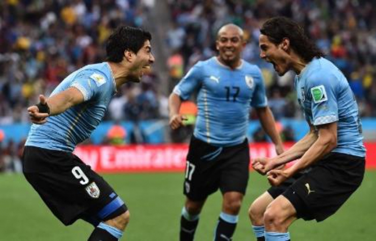 Cavani e Suárez são os destaques do Uruguai