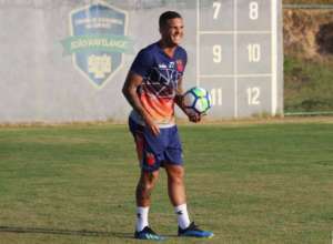 No Vasco, Ramon sofre lesão no joelho esquerdo e só volta a jogar em 2019