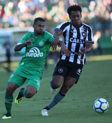 Botafogo jogou compacto e venceu em Chapecó. Foto: Sirli Freitas
