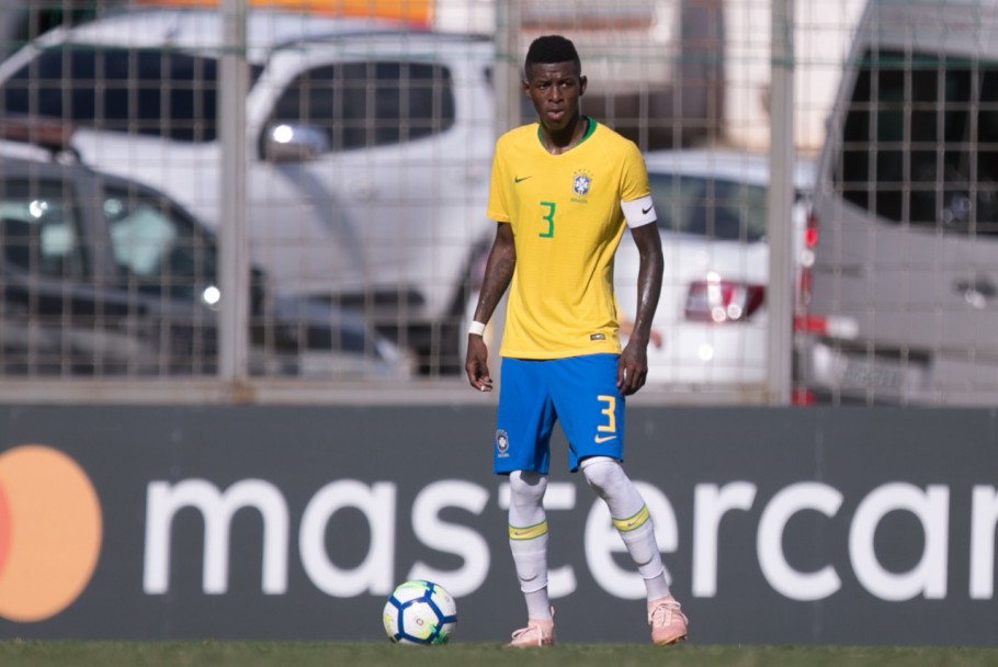 Zagueiro Vitão projeta reação da seleção sub-20 após empate sem gols