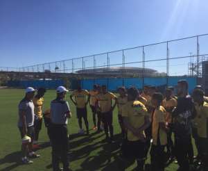 Série B: Mazola fecha treino e dar poucas pistas sobre time do Criciúma