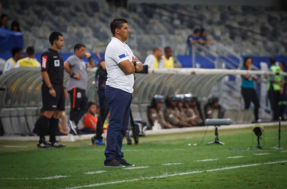 Auxiliar de Mano Menezes indica rodízio no Cruzeiro diante do São Paulo