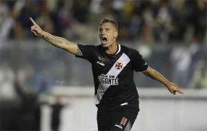 Repleto de desfalques, Vasco faz 'decisão' contra Corinthians para evitar queda