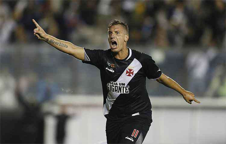 Repleto de desfalques, Vasco faz ‘decisão’ contra Corinthians para evitar queda