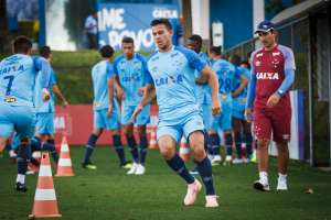 Cruzeirenses negam relaxamento para o duelo contra o São Paulo