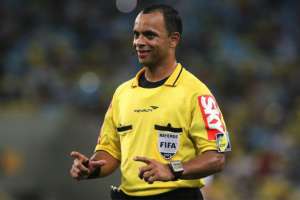 Árbitro relata ofensas de dirigentes do Vasco e cita Maxi López em súmula