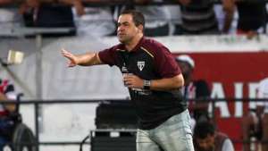 Jardine deve aproveitar a base do São Paulo nas rodadas finais do Brasileirão