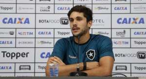 'Vamos brigar pela Sul-Americana', diz zagueiro do Botafogo após vitória sobre Inter