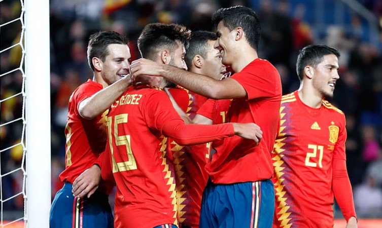 Amistosos: Espanha bate a Bósnia com gol do estreante Brais Méndez