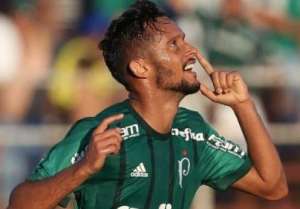 Palmeiras mantém vantagem de cinco pontos na liderança do Brasileiro
