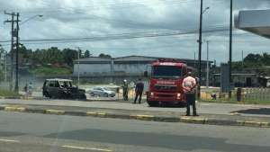 Carro do presidente do Bahia pega fogo, mas não deixa feridos