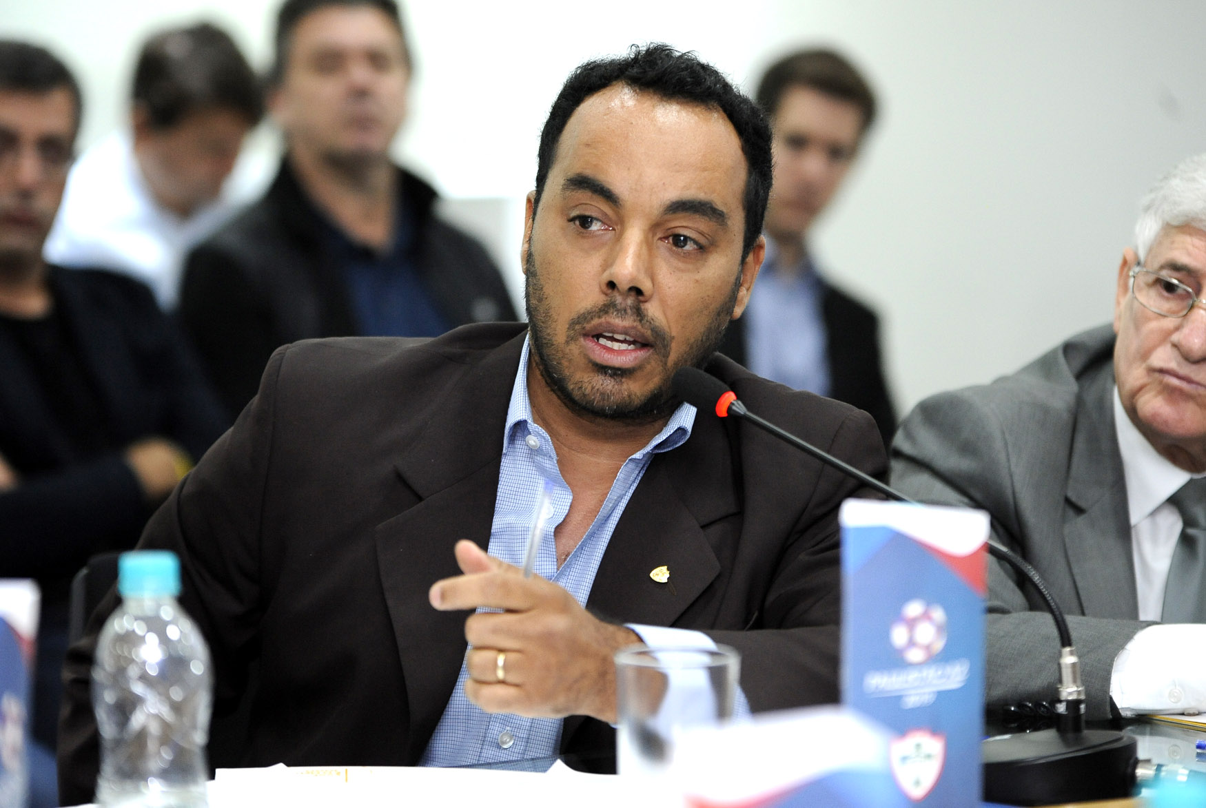 Com ex-atacante do Palmeiras de auxiliar, Portuguesa se reapresenta com nove atletas