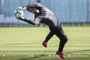 Victor destaca bom momento do Atlético-MG e prevê time ofensivo contra o Inter