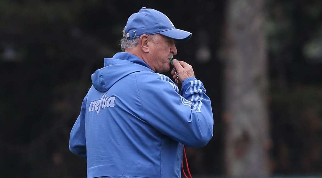 Dracena fica fora de treino e Felipão deve manter rodízio na zaga do Palmeiras 2 0002050355657 img