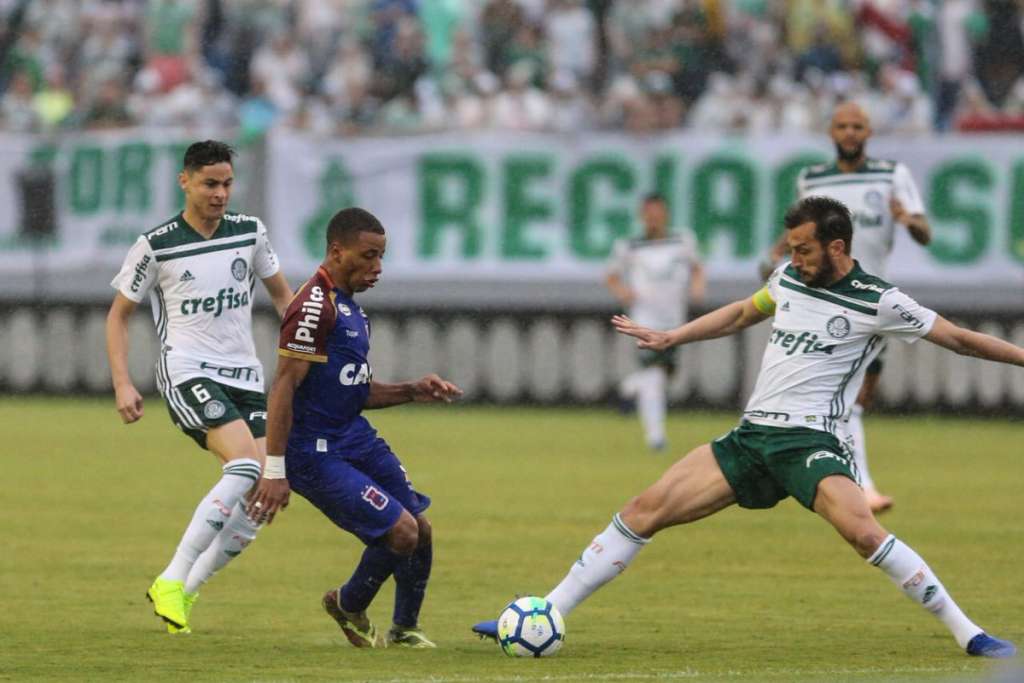Keslley marcou contra o Palmeiras. Foto: Geraldo Bubniak l Paraná Clube