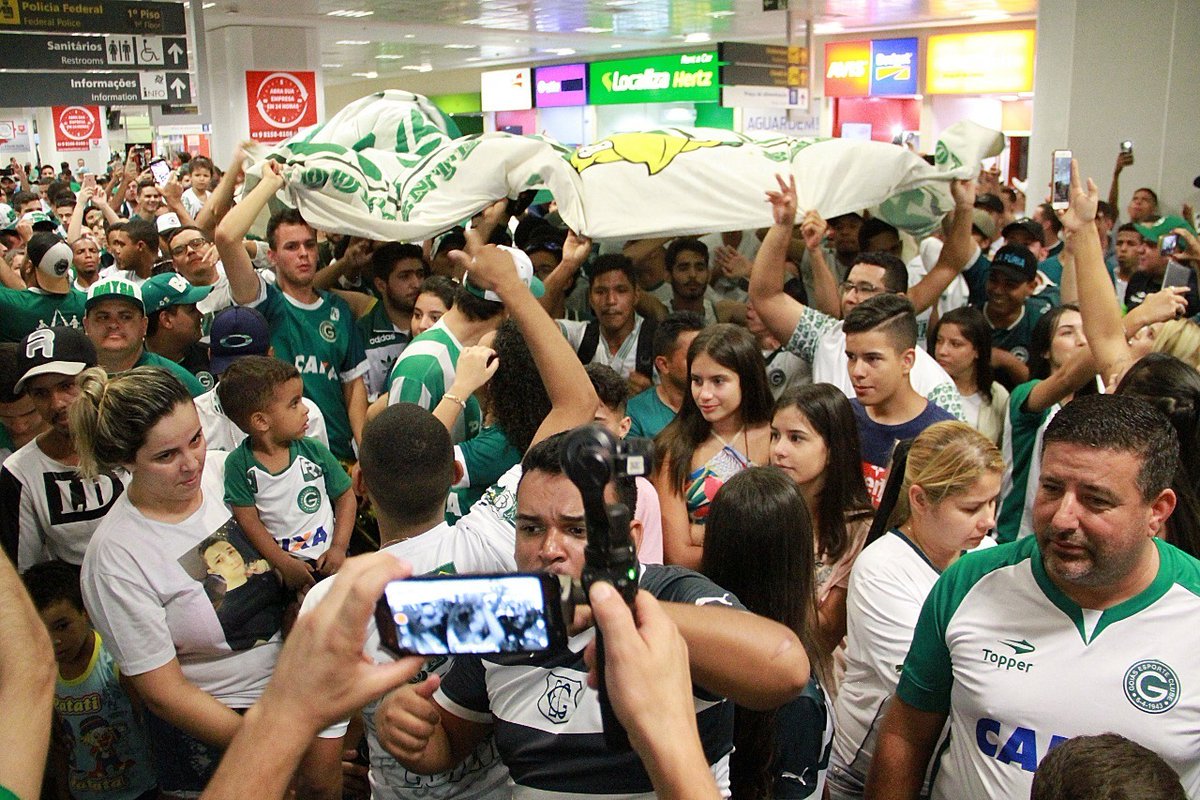 Série B: Vereadores de GO e Goiás aprovam atitude de policial em festa dos torcedores