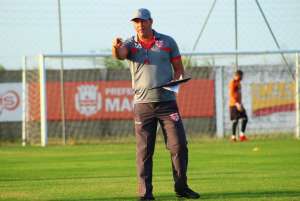 Série B: Técnico do CRB acredita que Figueirense receba mala branca