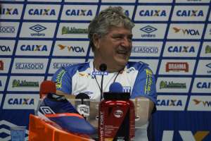 Série B: STJD libera Geninho e Avaí treina indefinido entre Rubinho e Aranha