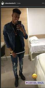 Após recusar Santos, Robson Bambu posta foto no CT do Atlético-PR