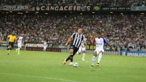 Dado Cavalcanti reclama de arbitragem, mas reconhece erros do Paraná