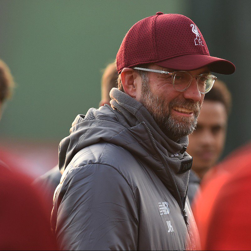 Inglês: Técnico do Liverpool defende Salah e rebate as declarações de Aguirre