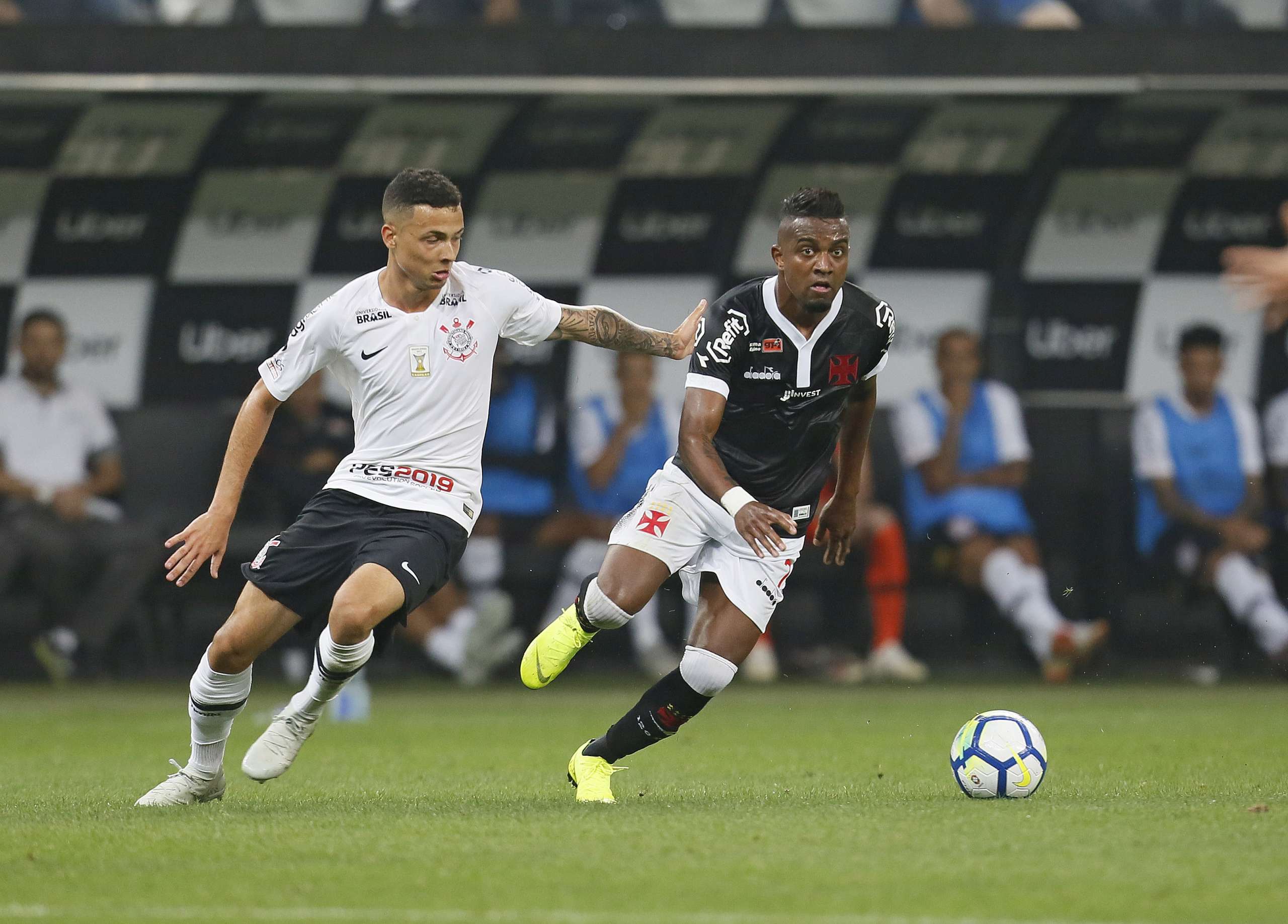 Corinthians x Chapecoense – Confronto direto contra o rebaixamento