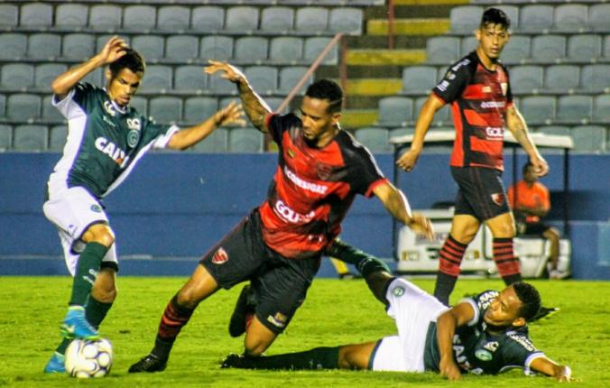 Goiás confirmou a vaga na elite em 2019 depois de vencer o Oeste por 3 a 1 na Arena Barueri
