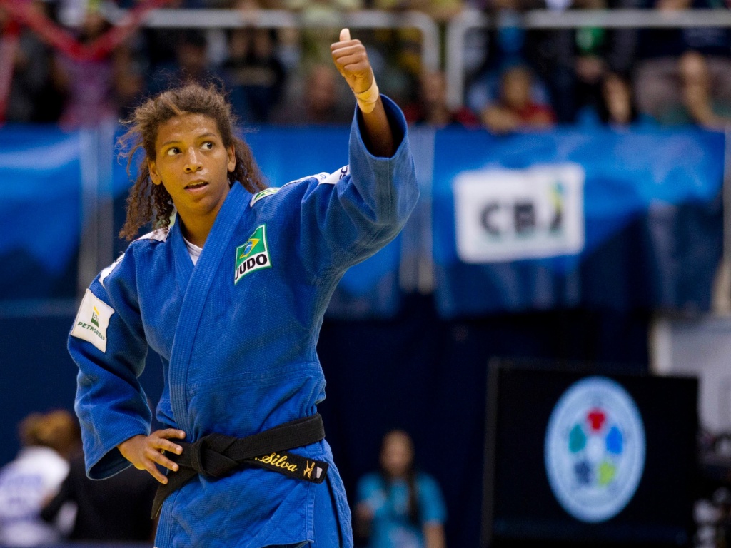 Rafaela Silva cai na estreia e Brasil fica sem medalhas no Grand Slam de judô