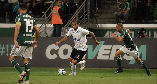 Coelho vem de goleada para o Palmeiras, por 4 a 0, e corre risco de rebaixamanto